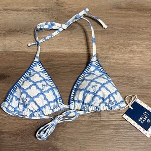 Roller Rabbit × Target Women's Geo
Trellis/Floral Vines
Reversible bikini Top